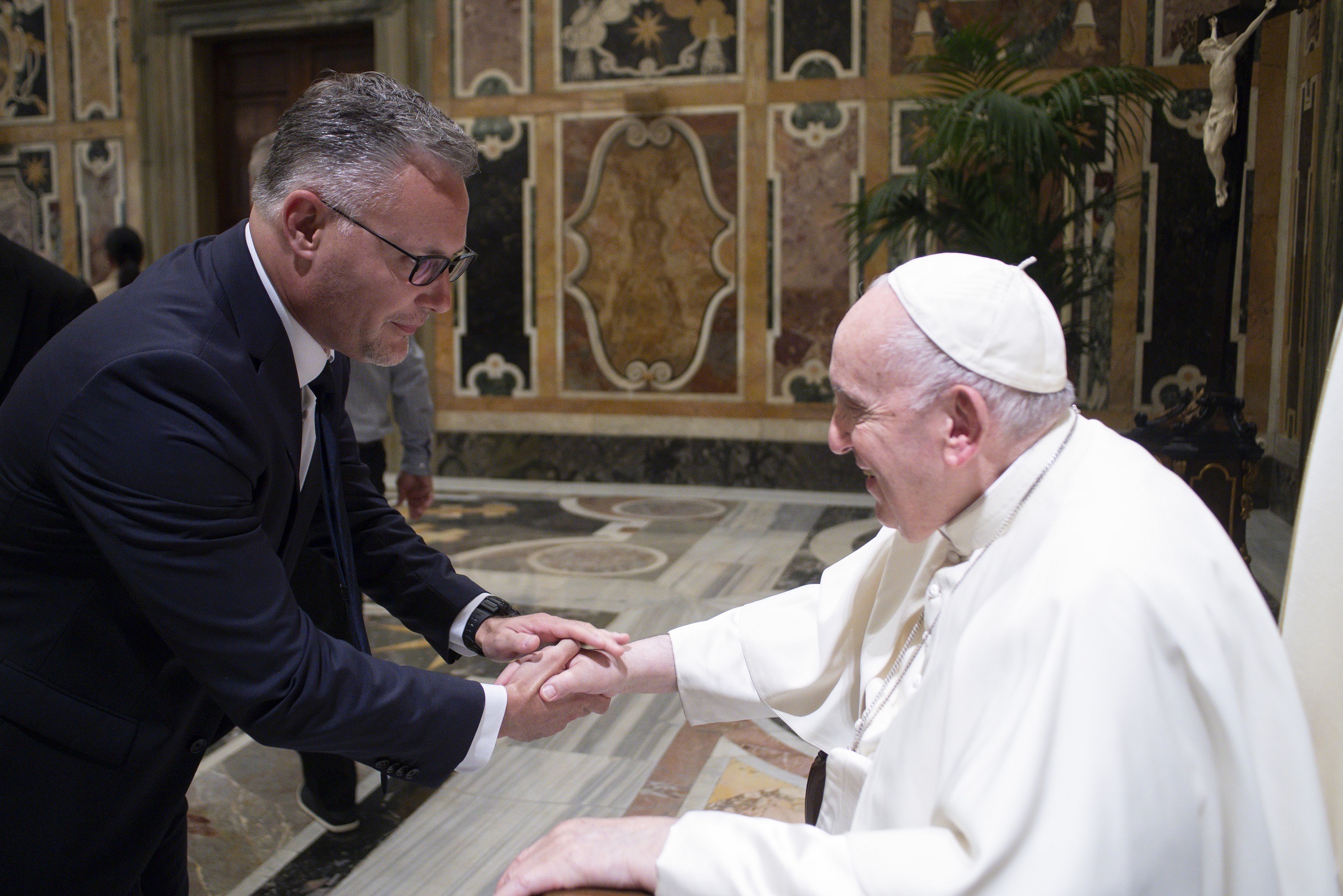 Dr. Rod Berger with Pope Francis, 2022